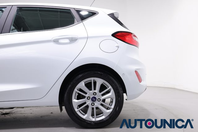 FORD Fiesta usata, con Luci diurne