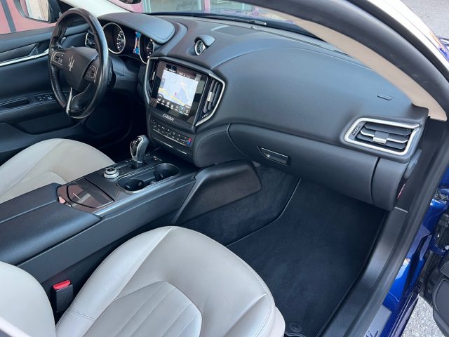 MASERATI Ghibli usata, con Autoradio