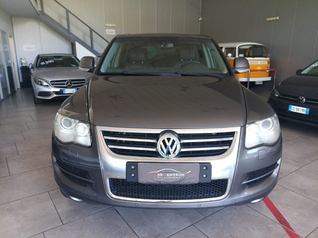 VOLKSWAGEN Touareg usata, con Airbag
