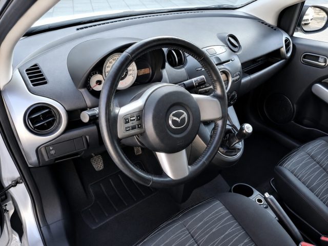 MAZDA 2 usata, con Chiusura centralizzata