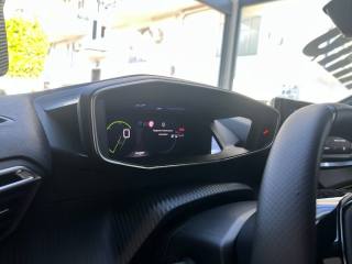 PEUGEOT 208 usata, con Autoradio digitale