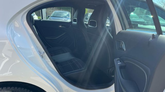 MERCEDES-BENZ A 180 usata, con Airbag testa