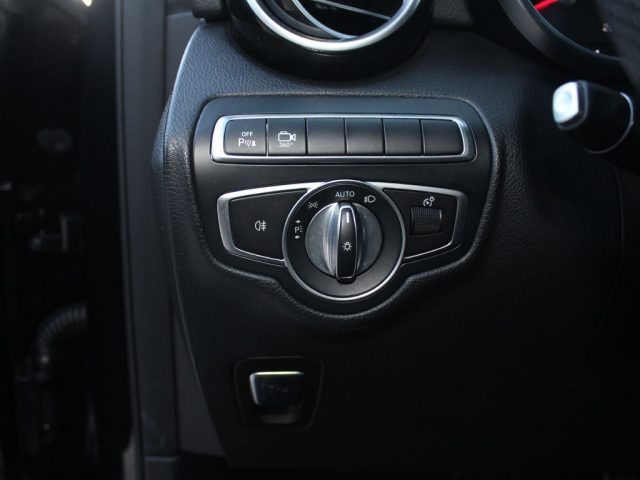 MERCEDES-BENZ GLC 250 usata, con Leve al volante