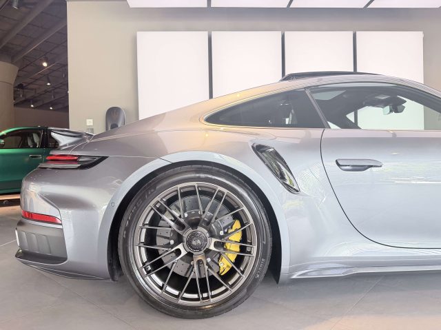 PORSCHE 992 usata, con Park Distance Control
