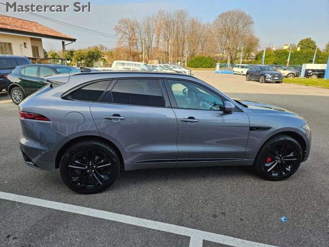JAGUAR F-Pace usata, con Boardcomputer