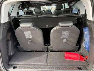 PEUGEOT 5008 usata, con Climatizzatore