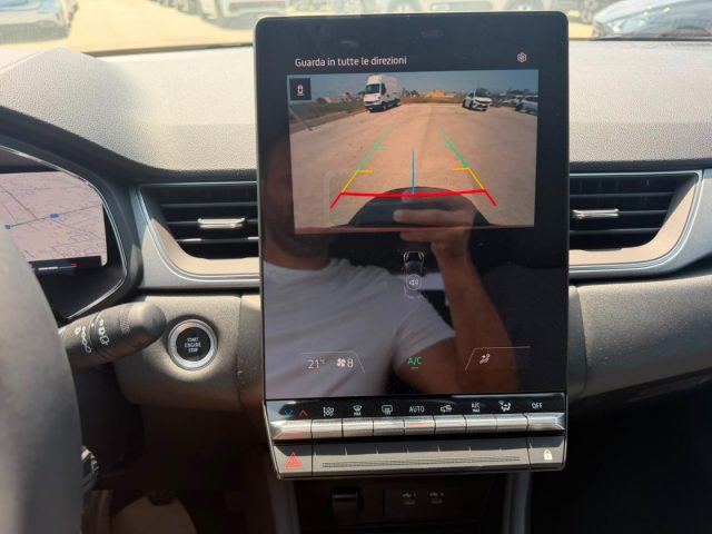 RENAULT Captur usata, con Autoradio digitale