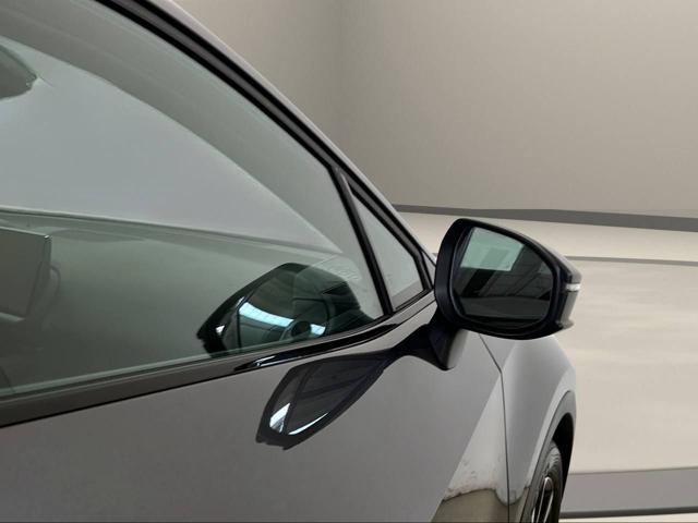 TOYOTA C-HR usata, con Sensori di parcheggio posteriori