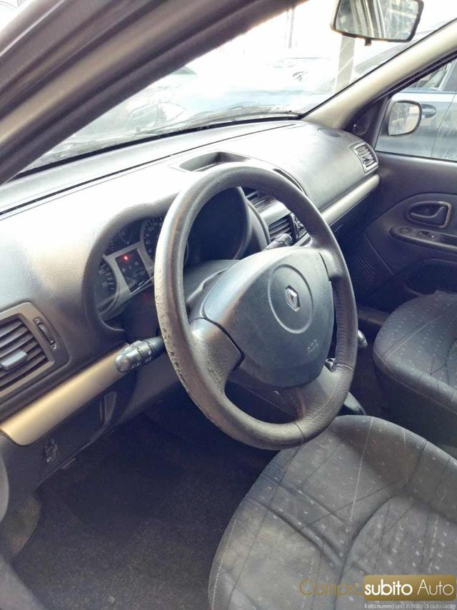 RENAULT Clio usata 9