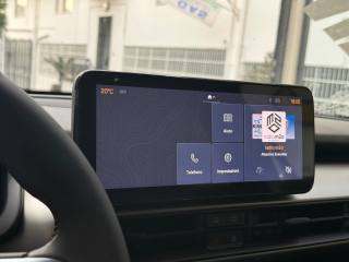 JEEP Avenger usata, con Touch screen