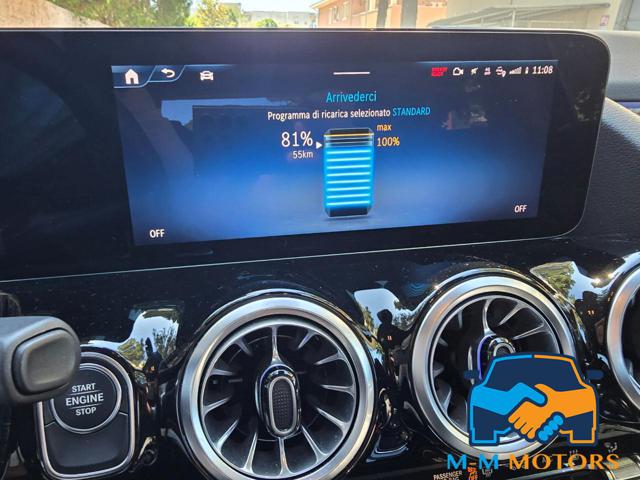 MERCEDES-BENZ GLA 250 usata, con Controllo automatico clima