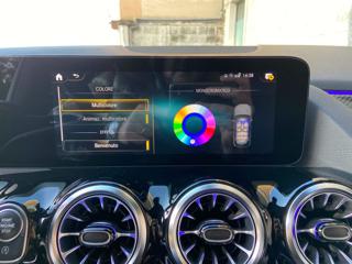 MERCEDES-BENZ GLA 220 usata, con Sedili riscaldati