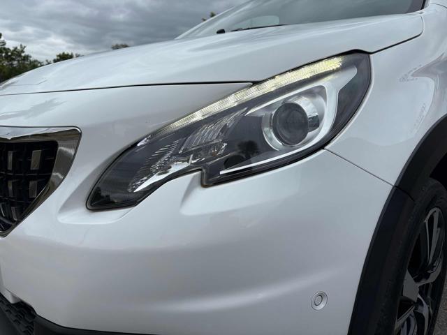 PEUGEOT 2008 usata, con Fari Xenon