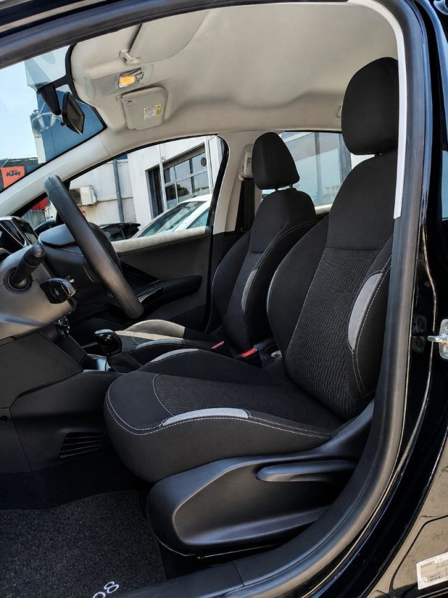 PEUGEOT 208 usata, con Boardcomputer