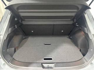 NISSAN Qashqai usata, con Fari LED