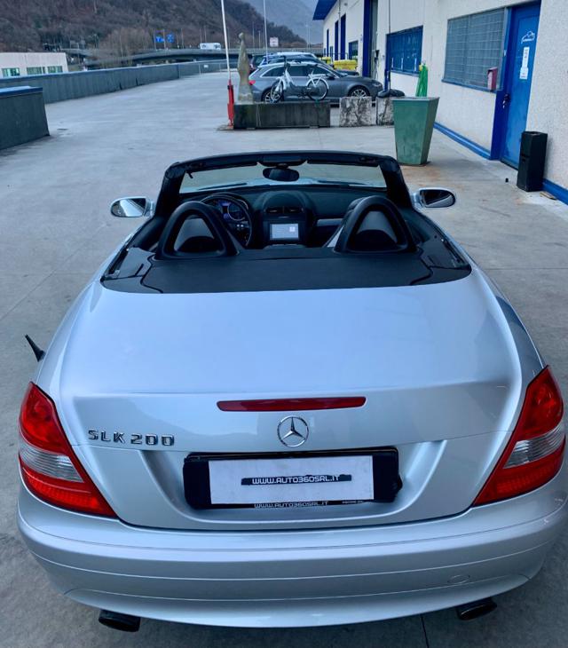 MERCEDES-BENZ SLK 200 usata, con Cerchi in lega