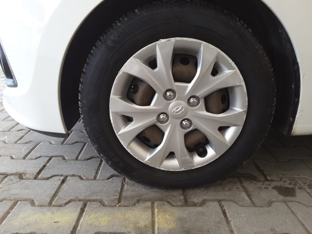 HYUNDAI i10 usata, con Alzacristalli elettrici