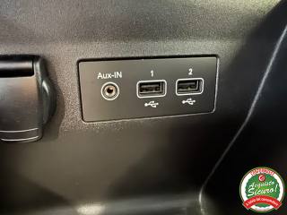 RENAULT Clio usata, con Volante in pelle