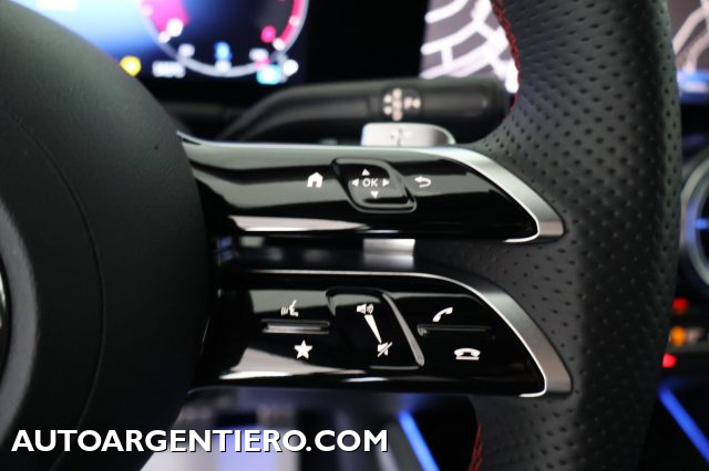 MERCEDES-BENZ GLA 180 usata, con Cronologia tagliandi