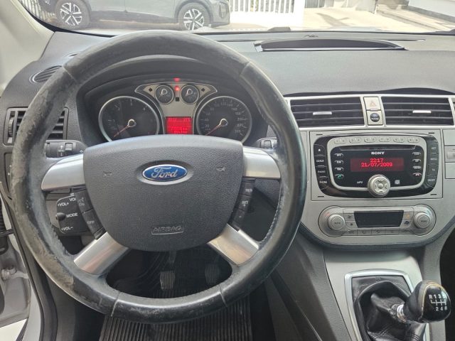FORD Kuga usata, con Bracciolo