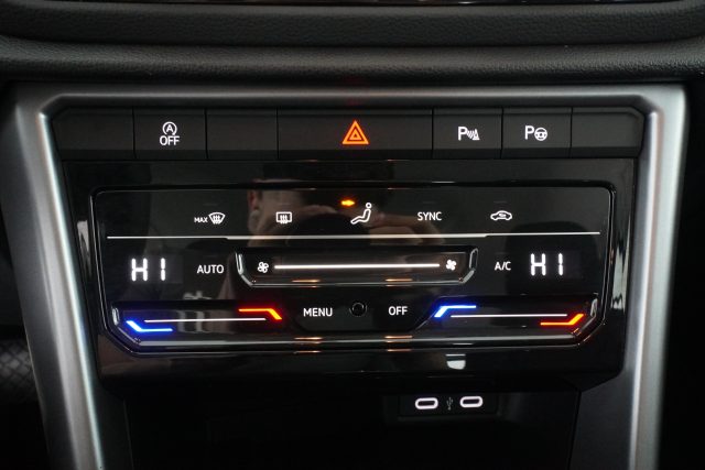 VOLKSWAGEN T-Roc usata 11