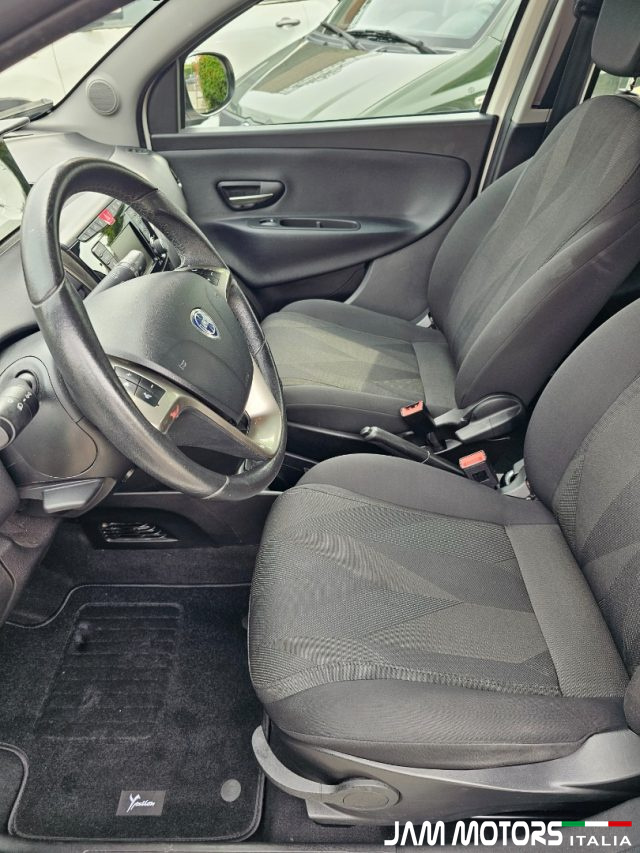 LANCIA Ypsilon usata, con Controllo trazione