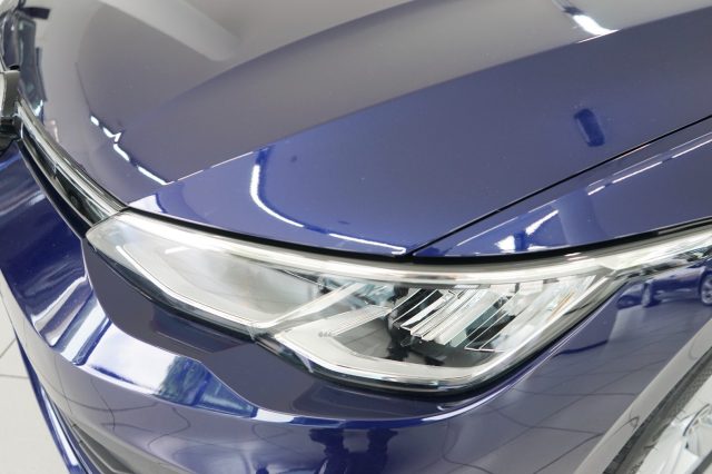 VOLKSWAGEN Golf usata, con Volante multifunzione