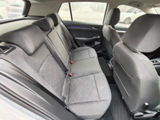 VOLKSWAGEN Golf usata, con Autoradio