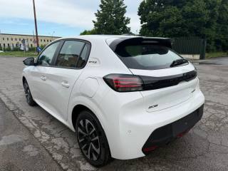 PEUGEOT 208 usata, con Autoradio