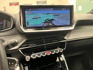 PEUGEOT 2008 usata, con Volante in pelle