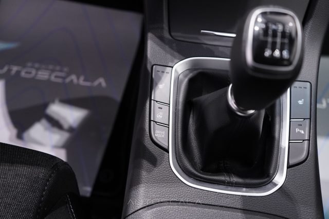 HYUNDAI i30 usata, con Sensori di parcheggio posteriori