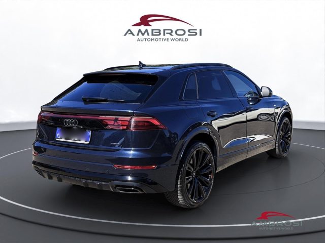 AUDI Q8 usata 2