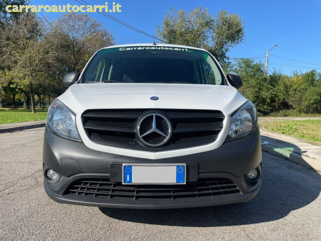 MERCEDES-BENZ Citan usata, con Boardcomputer
