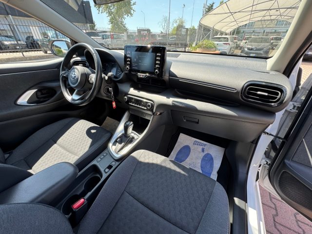 TOYOTA Yaris usata, con Specchietti laterali elettrici