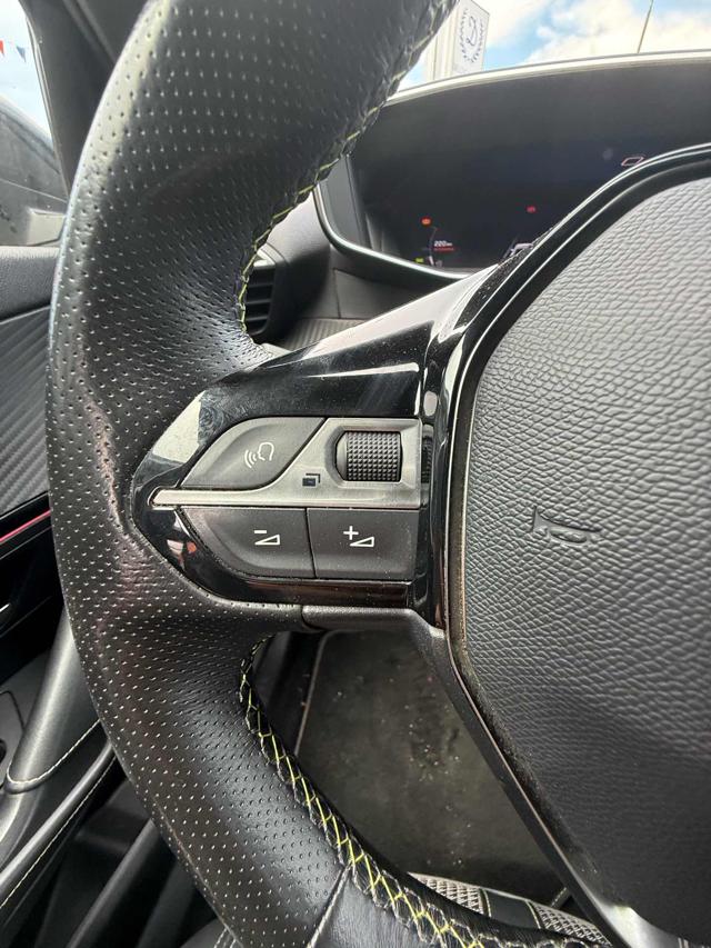PEUGEOT 2008 usata 40