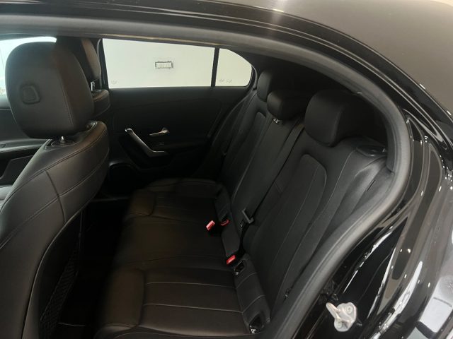 MERCEDES-BENZ A 180 usata, con Cronologia tagliandi