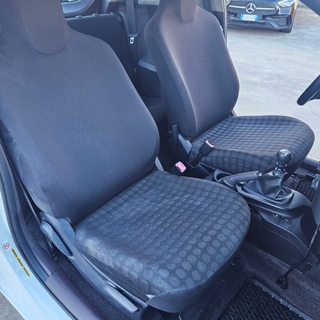 TOYOTA iQ usata, con Chiusura centralizzata