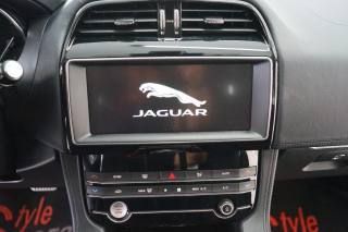 JAGUAR F-Pace usata, con Fari Xenon