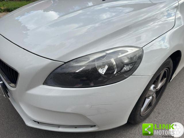 VOLVO V40 Cross Country usata 22