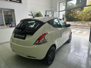 LANCIA Ypsilon usata, con ESP