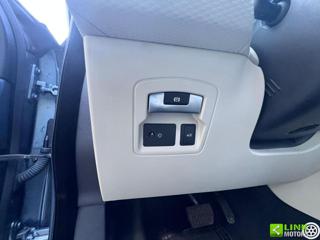 LAND ROVER Range Rover Velar usata, con Controllo automatico clima
