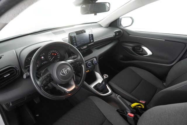TOYOTA Yaris usata 8