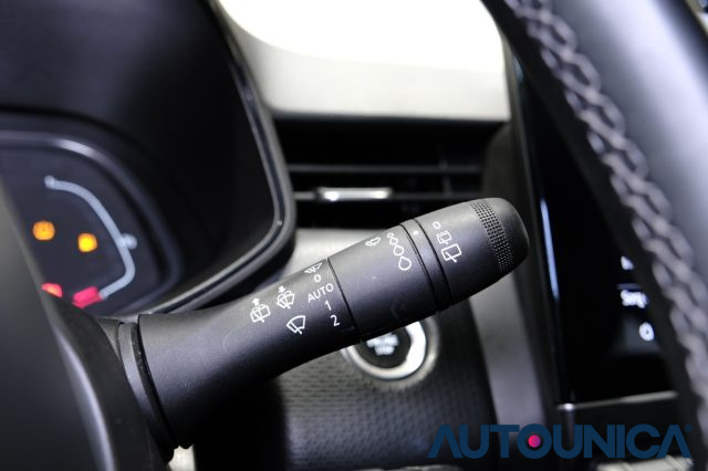 RENAULT Clio usata, con Fari LED