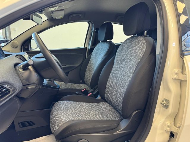 LANCIA Ypsilon usata, con Controllo trazione