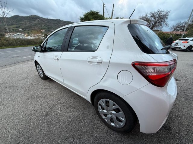 TOYOTA Yaris usata, con Autoradio