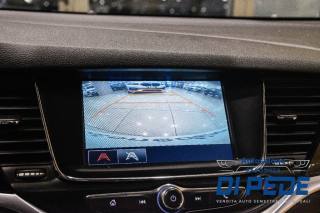 OPEL Astra usata, con Fari LED