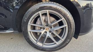 PORSCHE Macan usata, con Autoradio