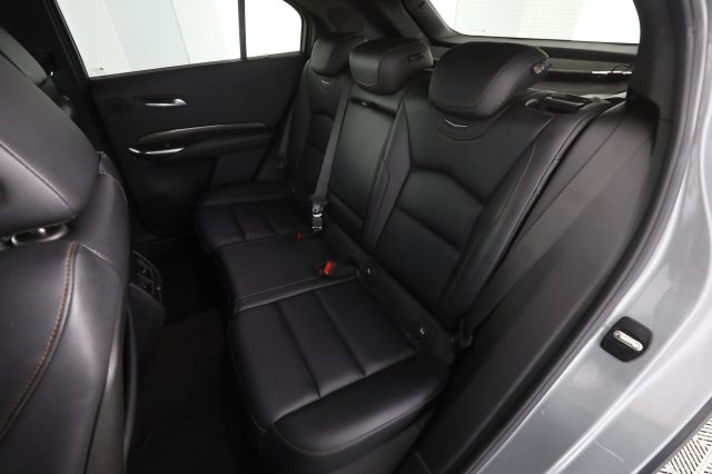 CADILLAC XT4 usata 9