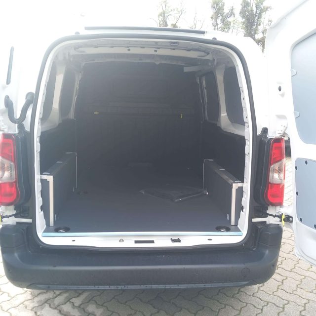 FIAT Doblo usata, con Autoradio
