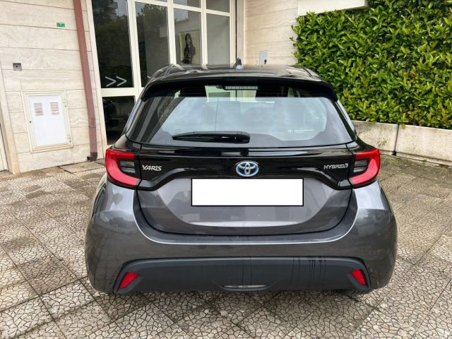 TOYOTA Yaris usata 11